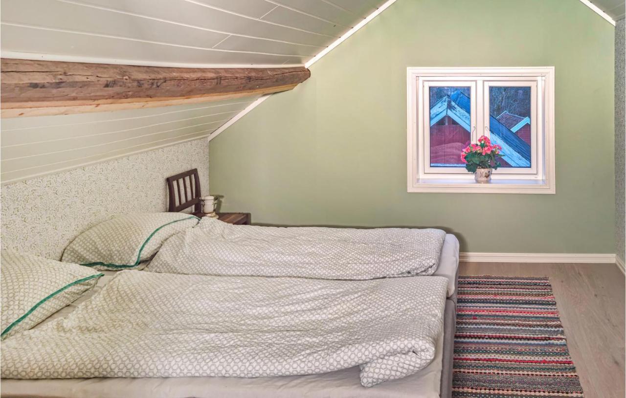 Amazing Home In Hidrasund With Wifi Eide  Chambre photo