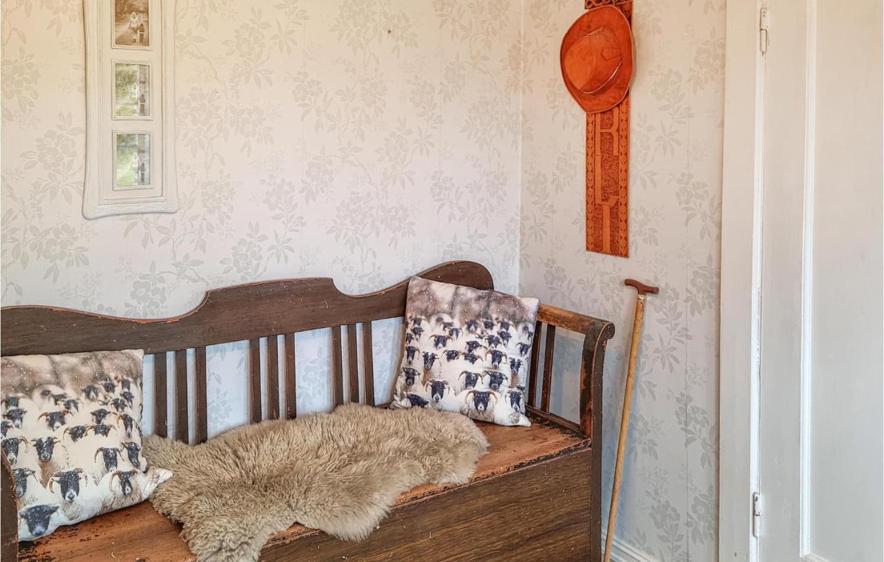 Amazing Home In Hidrasund With Wifi Eide  Chambre photo